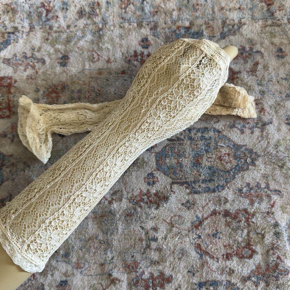 Victorian Style Ivory Lace Arm Sheaths Fingerless Gloves Bridal XS Sony Vintage